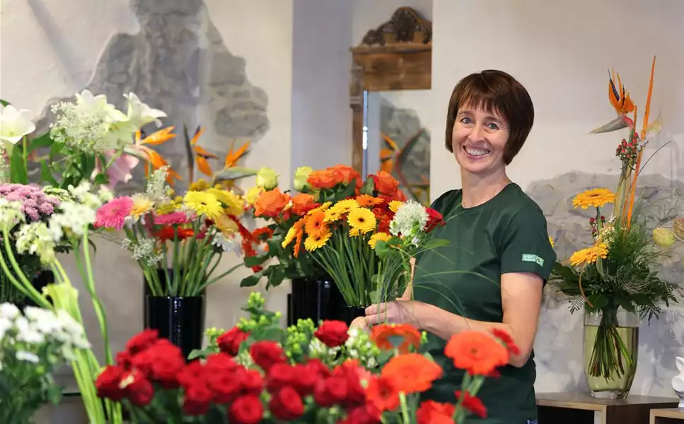 Es gibt viele Anlässe, - ihre Lieben mit Blumen zu erfreuen.