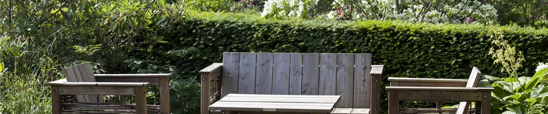 Sitzgruppe Holz rustikal